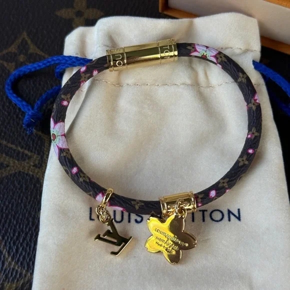 LV x TM Cherry Blossom Bracelet - Picture 13 of 15